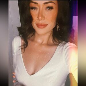 Meet your Posher, Desiree